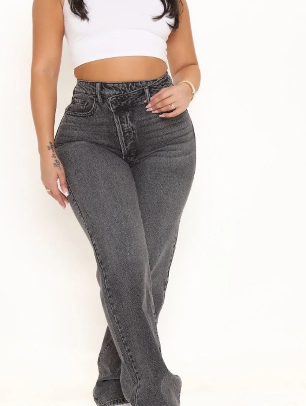 Fashion Nova Crossover Straight Leg Jeans Sz 0